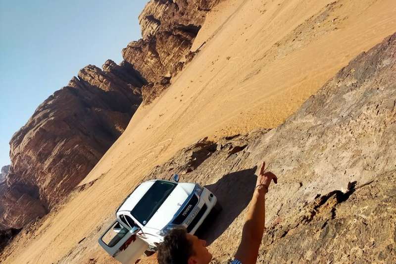 Petra & Wadi Rum (1 Day Private tour)